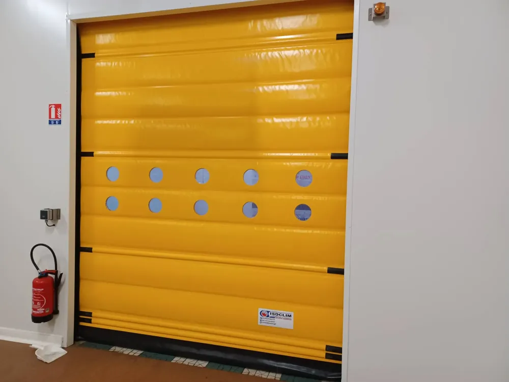 Porte relevante rapide près de Royan